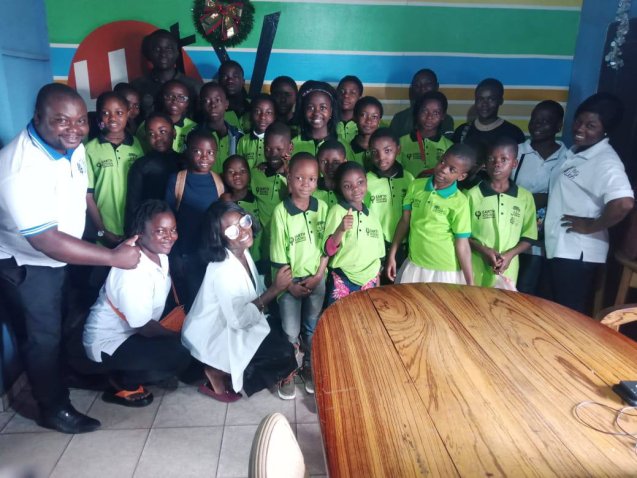 photo_5972110338591676639_y (2)