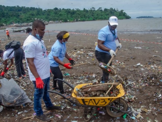 WhatsApp Image 2025-09-22 at 09.02.08